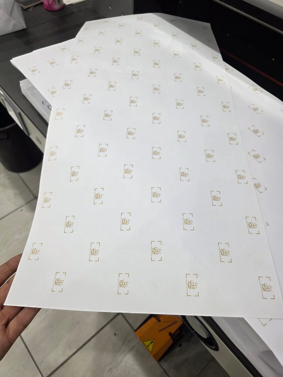 ورق تغليف مطبوع